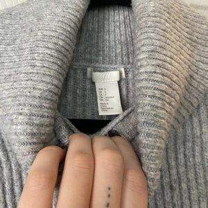 Women's turtle neck sweater